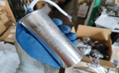 [Parts] GDC-42 Two Glass Door Refrigerator Capacitor 200PF