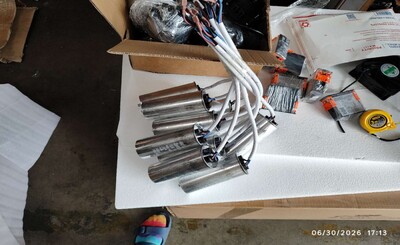 [Parts] GDC-42 Two Glass Door Refrigerator Capacitor 200PF