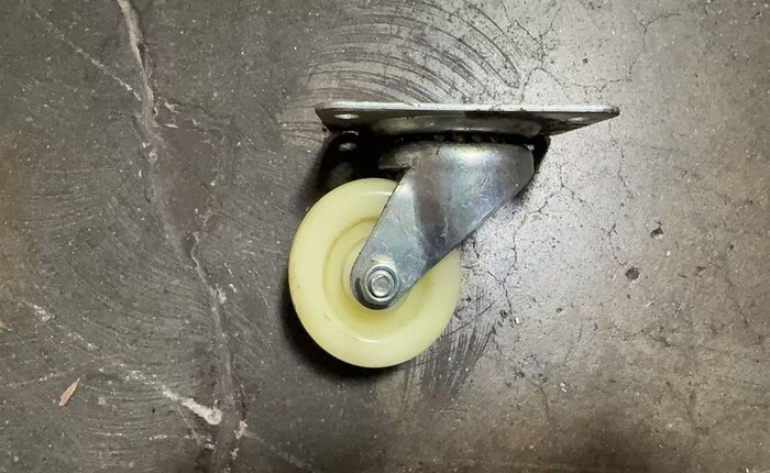 [Parts] 2 ins Swivel Wheel