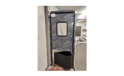 36x H84 in Single S S Swinging Traffic Doors Includ frame D3684S