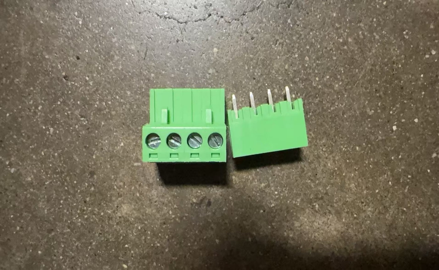 [Parts] The Connection Terminals On The Temperature Controller