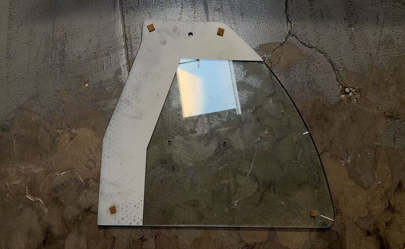 [Parts]Special-shaped Glass Left Glass 24*20 Ins