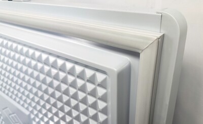 NSF 76 inches Horizontal Double Doors Freezer XF-650