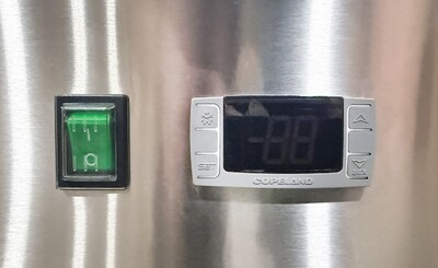 NSF 3 Solid Doors Pizza Prep Table Stainless Refrigerator KBR-93