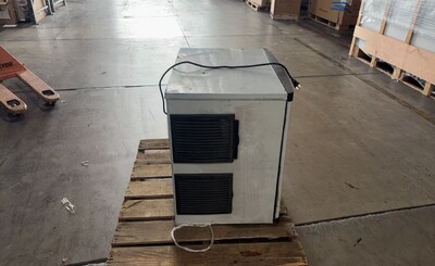 Clearance NSF 1000 lb Commercial ice maker machine 89373L0106