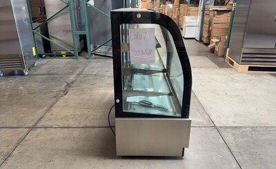 Clearance Refrigerated bakery refrigerator case NSF 100258L0107