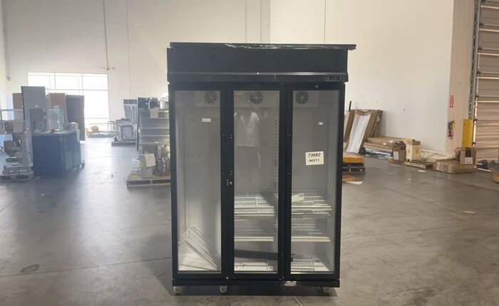 Clearance NSF 60 ins Glass Door Cooler Refrigerator 73682H0221