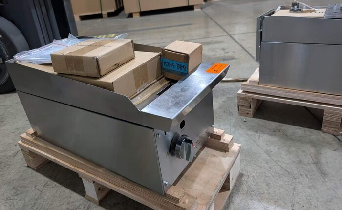 Clearance NSF 12 Manual griddle 103658IL02142