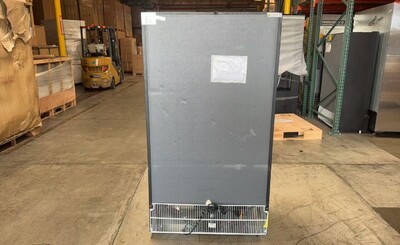 Clearance NSF 39 ins Merchandising door cooler 37550L0302