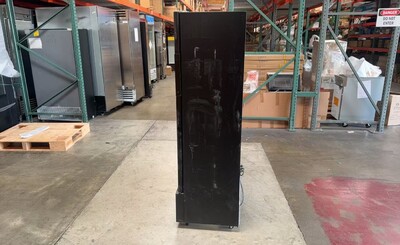 Clearance NSF 39 ins Merchandising door cooler 37550L0302