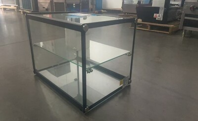 Clearance Countertop Glass Display Dry Case 82958H0330