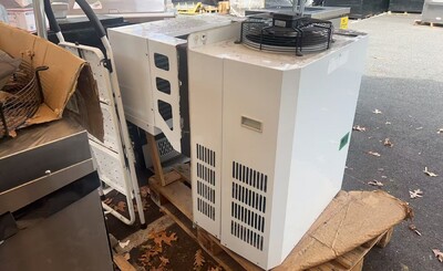Clearance  2 HP Walk-In Cooler Condensing Unit 104218N040106