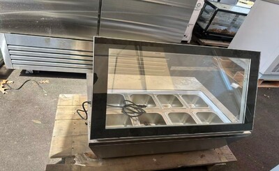 Clearance 32 ins Counter top Sandwich Prep Table 104388N042307