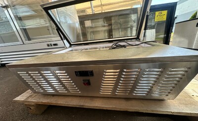 Clearance 32 ins Counter top Sandwich Prep Table 104388N042307