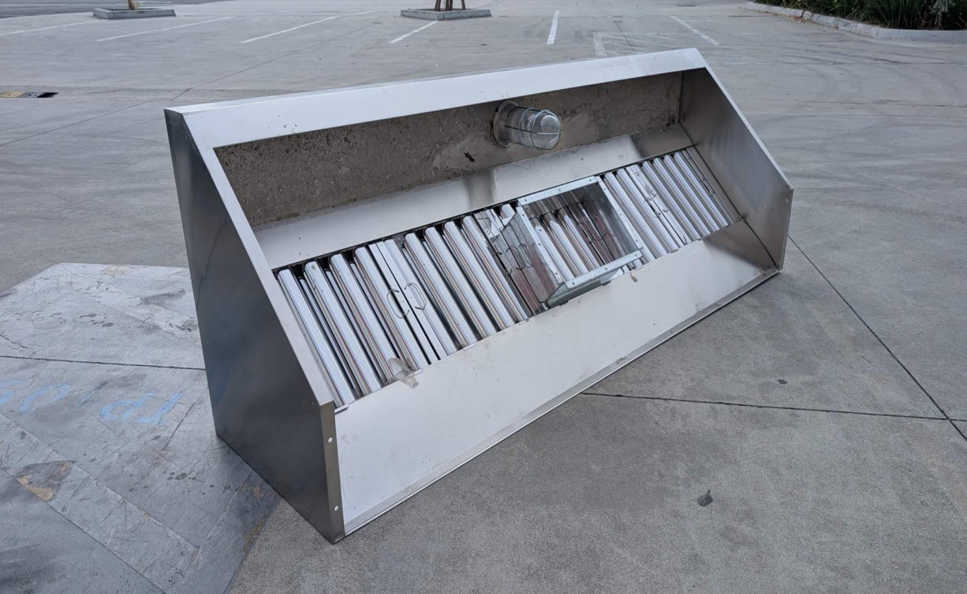 Clearance Food Truck and Concession Trailer Only Hood104260L0425