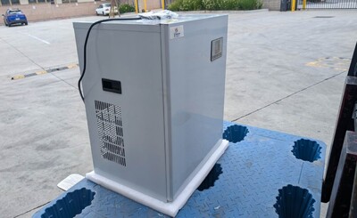 Clearance 660 LBS Commercial ice maker machine 104612L0425