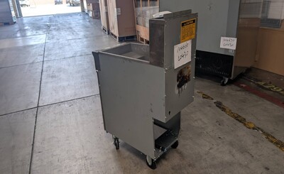Clearance 50 lbs NSF natural gas Deep fryer 104660L0430