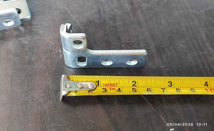 [Parts] LC-600A Refrigerator  Right Door Bottom Bracket