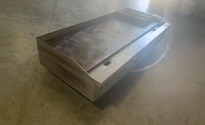 Clearance NSF 72 ins gas heavy duty griddle 69325H0528