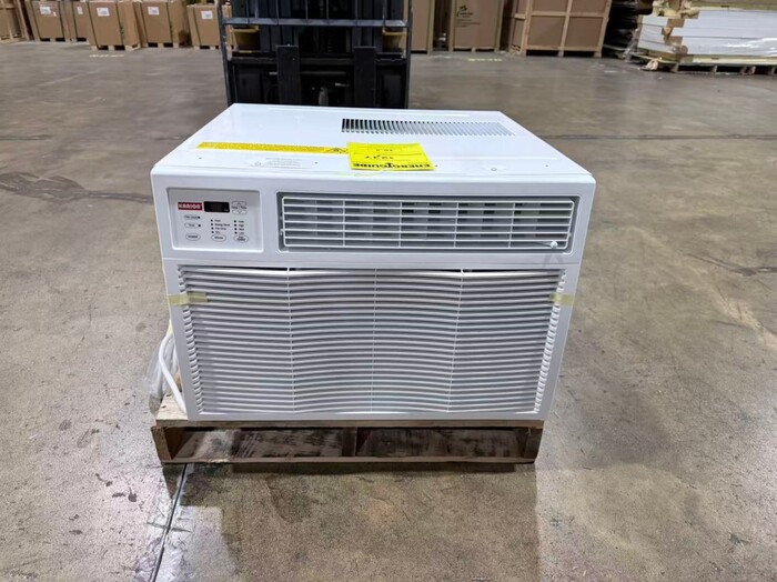 Clearance Walk-In Cooler Refrigeration System 2.5HP 105250C0602