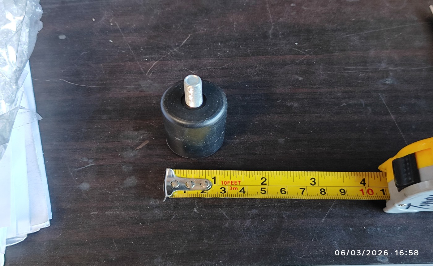 [Parts]  LC-600A Refrigerator Foot