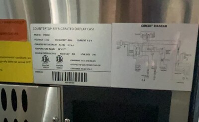Clearance Refrigerated Countertop Bakery Display 13733H0606