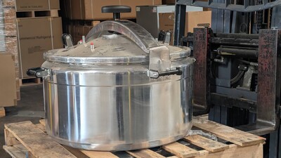 Clearance 143 QT Largest Aluminum Pressure Cooker 38987L0612