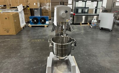 Clearance Commercial Dough Mixers NSF 30 qt mixer 11521F0617
