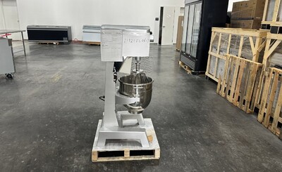 Clearance Commercial Dough Mixers NSF 30 qt mixer 11521F0617