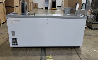 Clearance Supermarket Grocery Freezer Not cooling 104774C0629