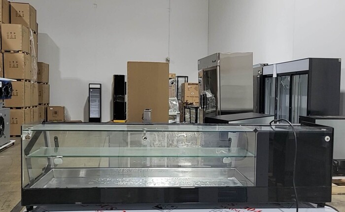 ClearanceRefrigerated Display Case sushi refrigerator105500C0629