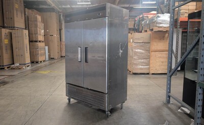 Clearance NSF Commercial Reach In 2 Door Freezer 29630L0708