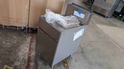 Clearance 70 lbs NSF Restaurant natural gas fryer 106056L0716