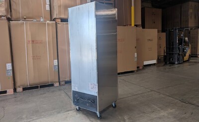 Clearance Solid Door Reach-In Freezer 1 Door Freezer 81740L0717