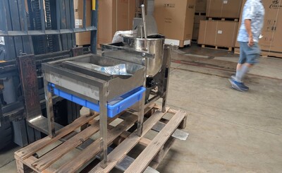 Clearance 30 QT commercial kettle corn machine LP 38186L0717
