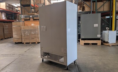 Clearance NSF Two glass door refrigerator 106081L0718