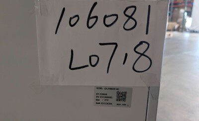 Clearance NSF Two glass door refrigerator 106081L0718