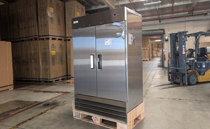 Clearance NSF Commercial Reach In 2 Door Freezer 46665L0718