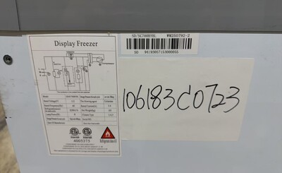 Clearance NSF 79 ins Supermarket Grocery Freezer 106183C0723