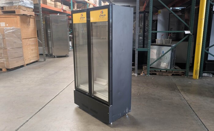 Clearance NSF 39 ins Merchandising door cooler 81083L0724