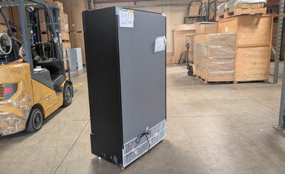 Clearance NSF 39 ins Merchandising door cooler 81083L0724
