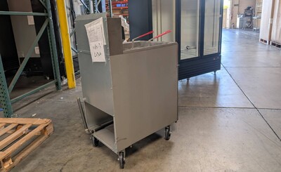 Clearance NSF 70 LBS Food Truck Propane Deep fryer 106213L0724