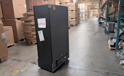 Clearance 39 ins Commercial Merchandising door cooler 27346L0725
