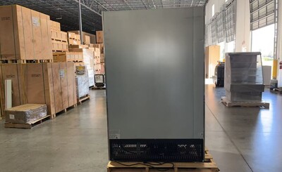 Clearance NSF Commercial Reach In 2 Door Freezer 31191H0731