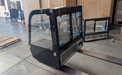 Clearance 28 ins Refrigerated Bakery Display Case 52054L0806