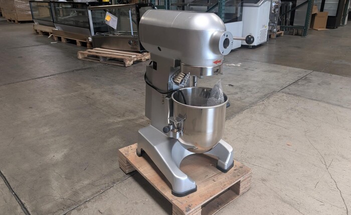 Clearance NSF 10 qt Bakery Dough Mixer 106230L0810