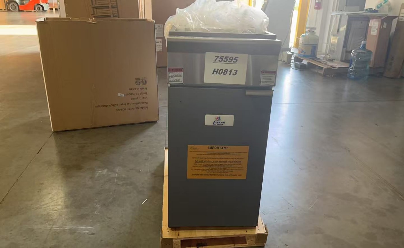 Clearance 40 lbs Restaurant Natural Gas Deep Fryer 75595H0813
