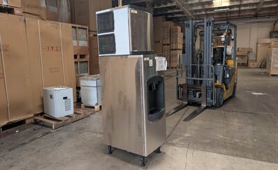 Clearance350 lbs Hotel Ice Maker Dispenser Air Cooled 70371L0815
