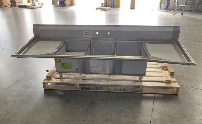 Clearance 102in Stainless Steel 3 Compartment sink 62115H0818