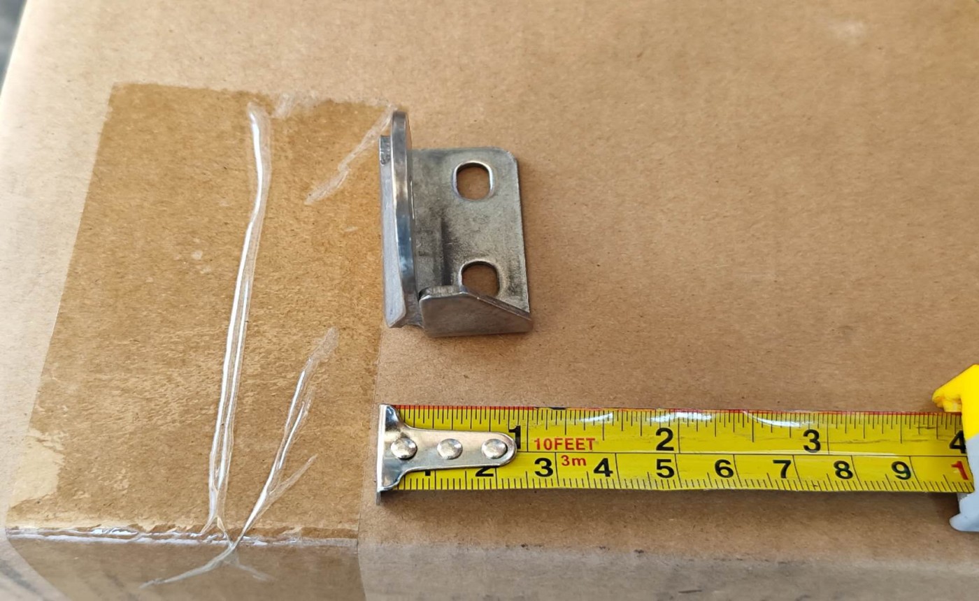 [Parts] CD-71PP Pizza Prep Table Doors Left Lower Bracket